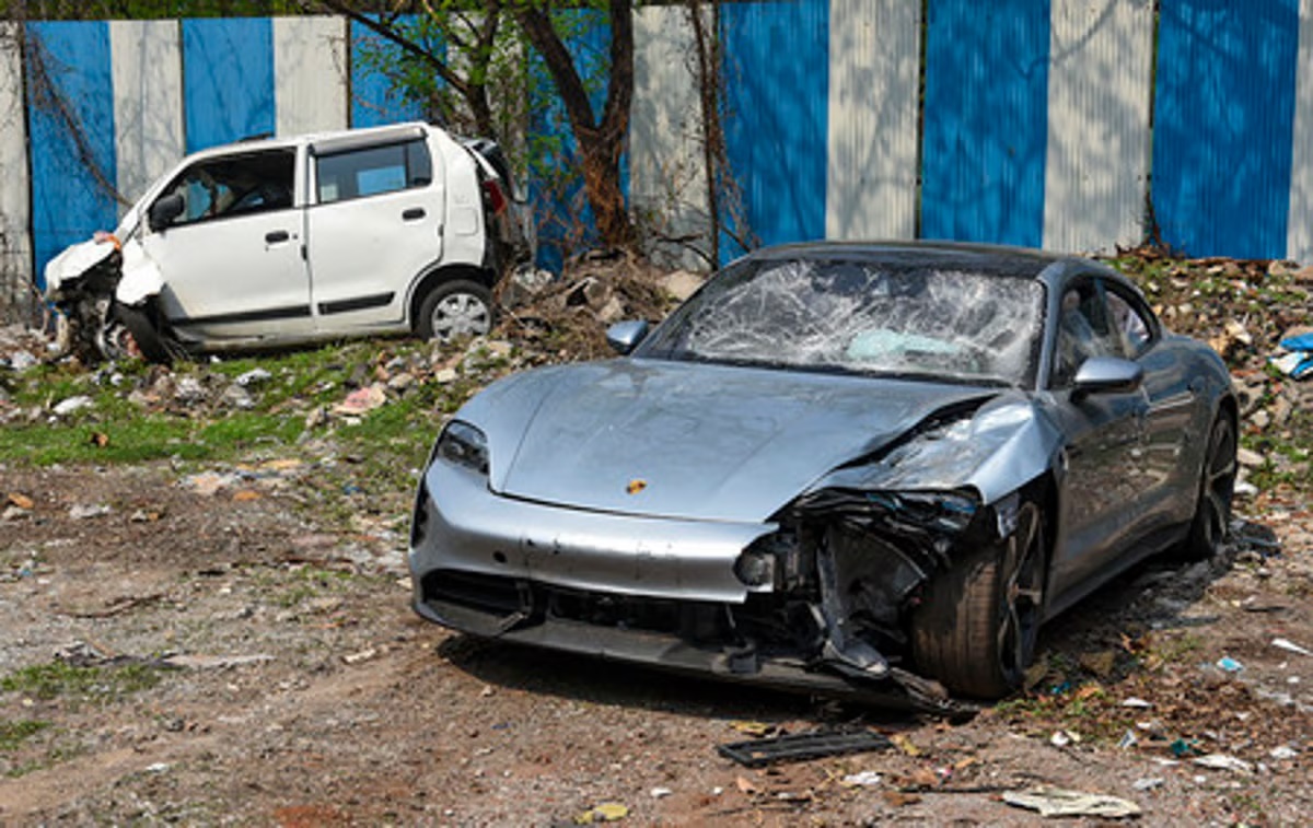 Dinamani2f2024 052faf052cf8 Ce38 4436 999c A732d3a96db22fpune Car Crash.jpg