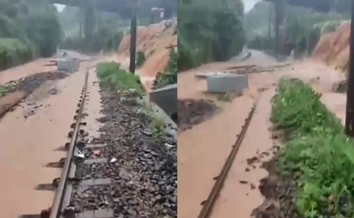 மூழ்கிய தண்டவாளம்.. ரயில்வே ஊழியரின் எச்சரிக்கையால் நிறுத்தப்பட்ட ரயில்!