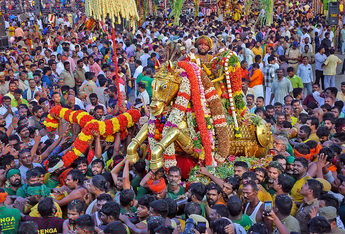 Dinamani2f2024 042f95fb99b7 E7c9 4c9b Ae3f F32fb52838b52flord Kallazhagar 1.jpg