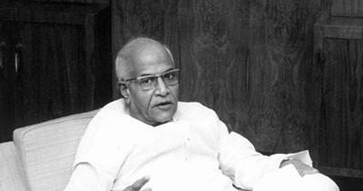 Dinamani2fimport2f20172f42f182foriginal2framnath Goenka.jpg