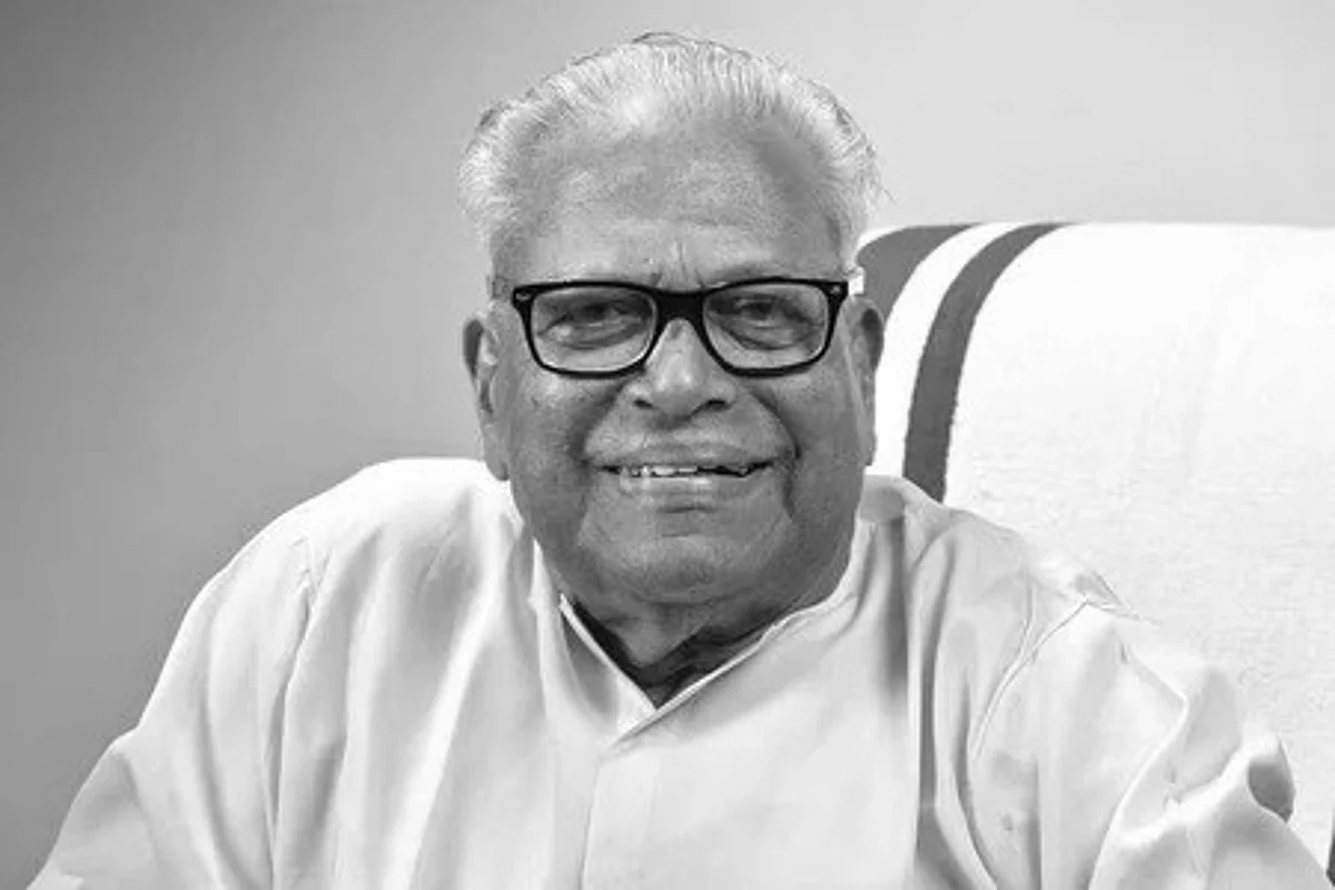 dinamani2F2025 07 212Fslg1405l2Fv s achuthanandan093542