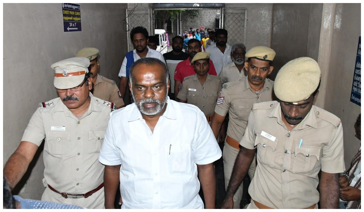 சொத்துவரி முறைகேட்டில் கைதான மதுரை மேயரின் கணவருக்கு நெஞ்சுவலி – மருத்துவமனையில் அனுமதி | Madurai DMK mayor Husband admitted in government hospital