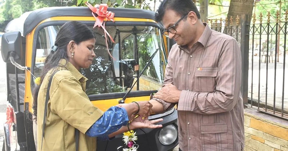 dinamani2F2025 08 102Fn9de83672Frakhi