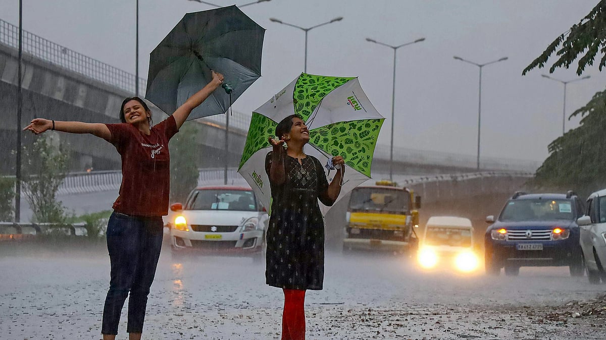 dinamani2F2025 09 152F07hnnjnl2Frains weather rain women