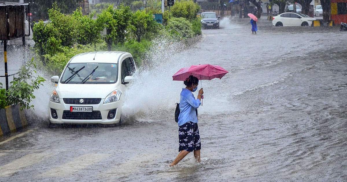 dinamani2Fimport2F20202F72F302Foriginal2FMumbai Rains 4