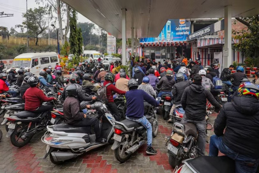 பெட்ரோல் ரூ.10, டீசல் ரூ.12.50 விலை உயர்வு? மத்திய அரசு அதிர்ச்சி தகவல் – Kumudam