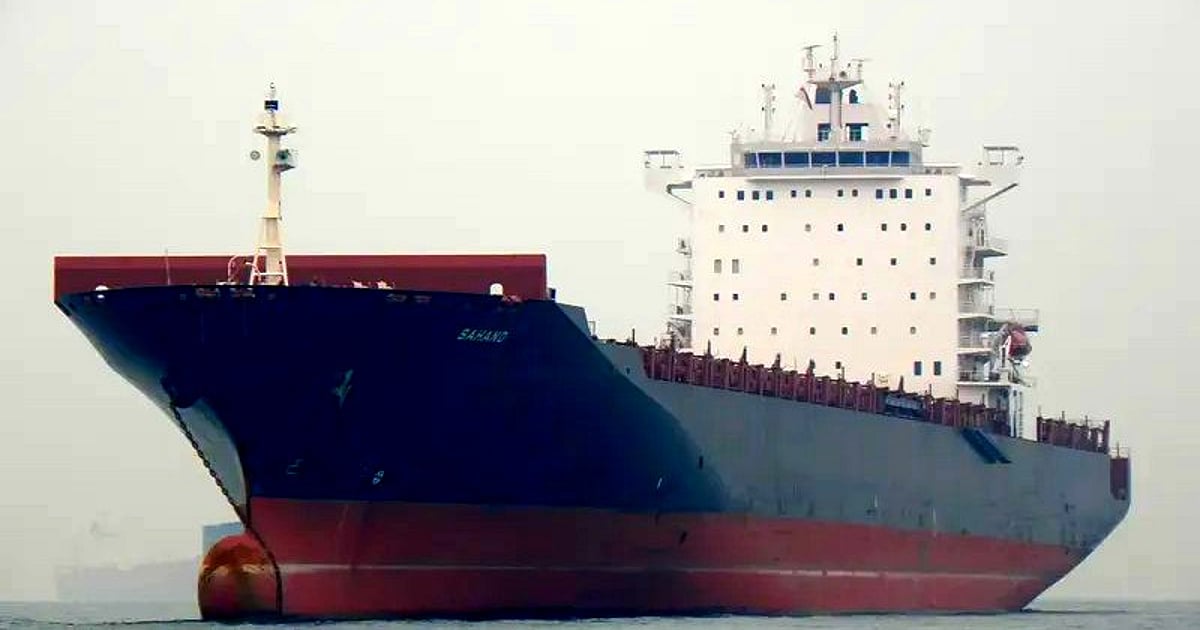 அமெரிக்கா ஈரான் கப்பல் பறிமுதல்; பதற்றம் அதிகரிப்பு|Trump Confirms US Navy Action on Iranian Vessel in Gulf