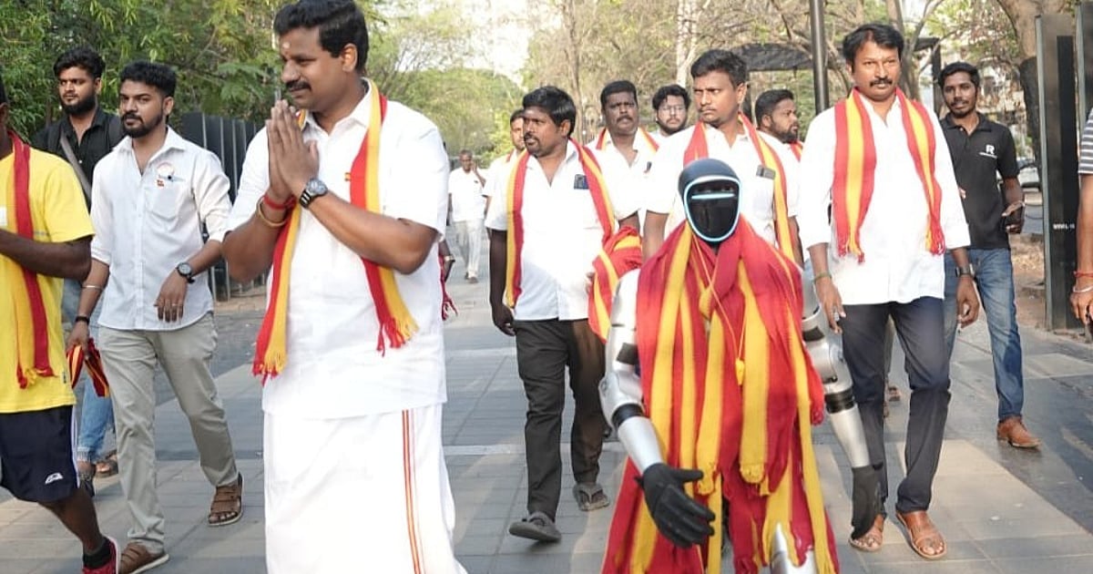 `ஹோலோகிராம் டு ரோபோட்' – ஹைடெக் பிரசாரத்தில் கலக்கும் தவெக-வினர்!