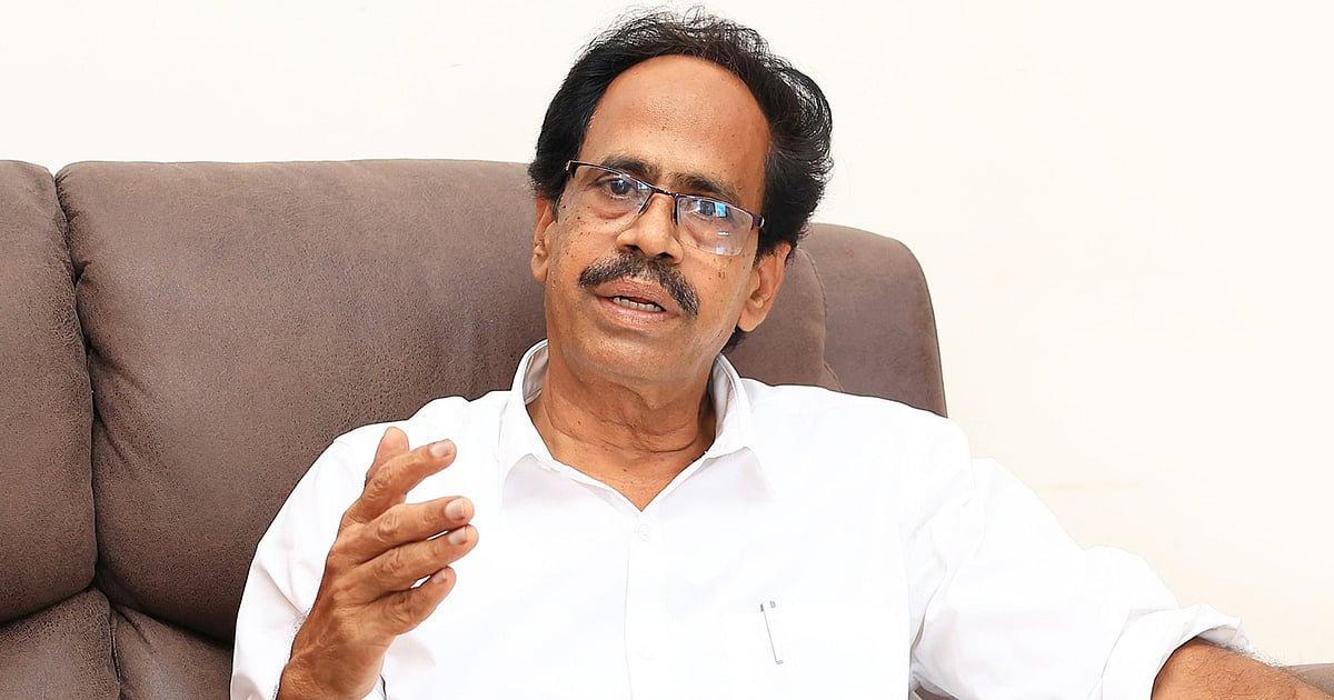 `தோற்றவர்களைக் கீழாகப் பார்ப்பது தவறானது; முதல்வரும், எதிர்க்கட்சித் தலைவரும்…' – மு.வீரபாண்டியன்