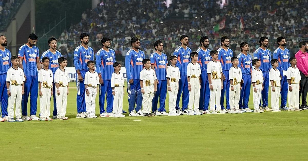 தேசிய கீதத்துக்கு முன் ஏன் இந்தப் பாடல் இசைக்கப்பட்டது? இந்தியா–ஆப்கன் போட்டியில் நடந்த மாற்றம்! | The ‘Vande Mataram’ song was sung before the start of the India-Afghanistan cricket match.